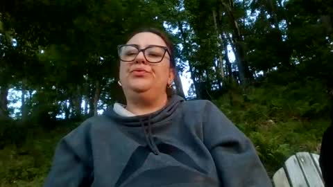 Juiceepawwg420 online show from May 30, 11:58 pm