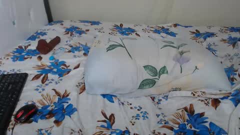 juicy538399 online show from January 6, 3:49 pm