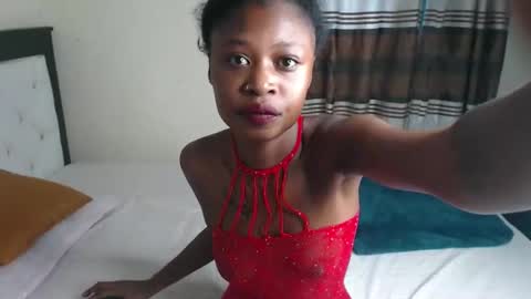 juicymunirah online show from November 3, 6:25 am