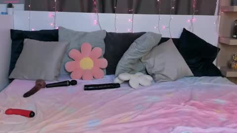 Riley online show from April 15, 10:07 am