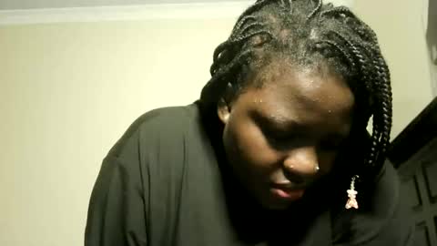 juicyslurrt online show from June 8, 9:27 pm