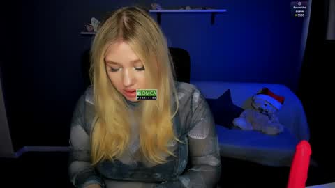 juli kisss online show from February 6, 12:37 pm