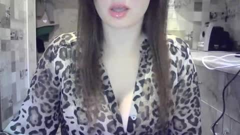julia69009 online show from October 9, 11:10 pm