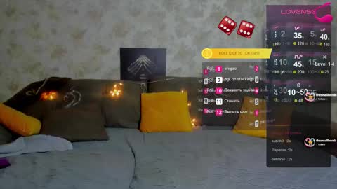 julia_giulia online show from February 1, 8:50 pm