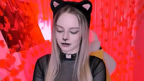 Julia online show from October 31, 2:06 pm