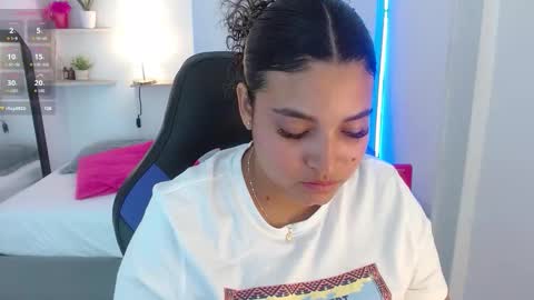 Snapshot of juliabust1 chatting on October 2, 1:10 pm Julia online show from October 2, 1:10 pm