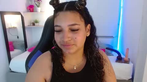 Snapshot of juliabust1 chatting on October 8, 12:33 pm Julia online show from October 8, 12:33 pm