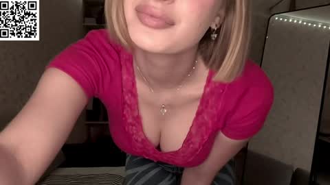 Kate online show from May 13, 6:50 pm