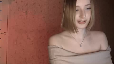 Kate online show from March 1, 7:18 pm