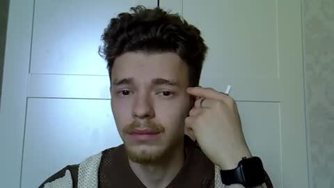 julian_velvet online show from July 17, 1:13 pm