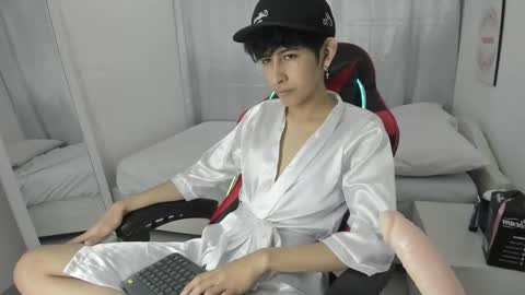 Julian online show from March 24, 7:09 pm