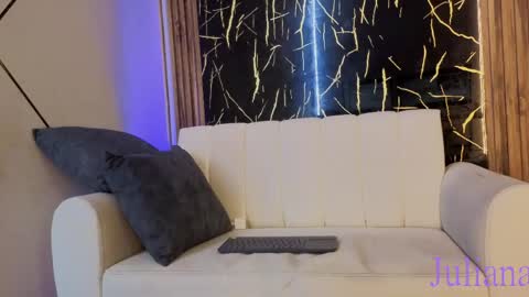 juliana23_pm online show from April 13, 9:08 pm