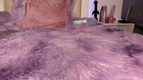 juliana_js_ online show from September 27, 6:55 am