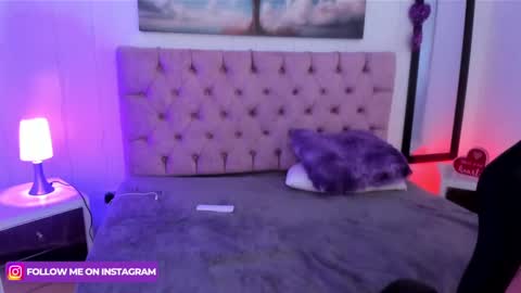Snapshot of julianaa_castro chatting on February 21, 6:04 pm JULIANA CASTRO online show from February 21, 6:04 pm