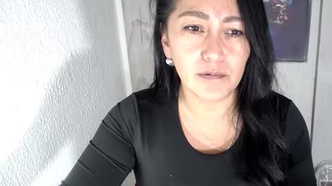 julianawet_25 online show from February 15, 2:47 am