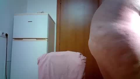 Juliano online show from April 24, 1:29 am