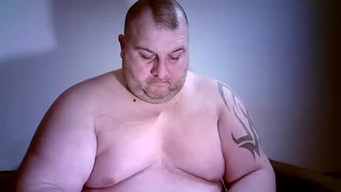 Juliano online show from February 8, 2:04 am