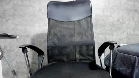 Julian online show from October 19, 12:32 pm