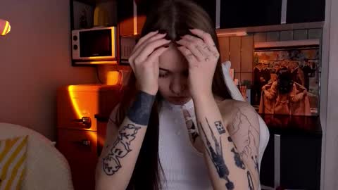 julidropp online show from February 22, 3:58 pm