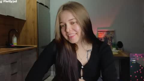 julidropp online show from March 3, 7:28 pm