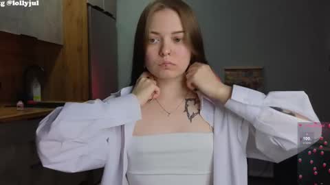 julidropp online show from March 8, 7:53 pm