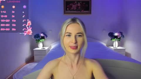 julieblazex online show from May 24, 11:11 pm