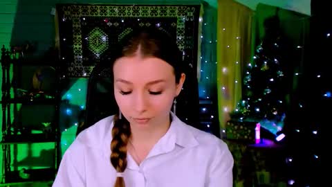 juliedaniel online show from January 12, 8:32 am