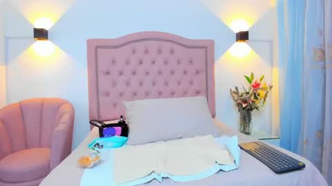 Julieehabubu online show from September 16, 10:13 pm