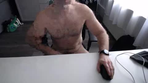 julienneedyou online show from November 17, 10:07 am