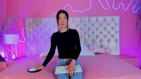 Julieta  online show from February 18, 1:55 pm