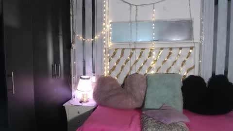 Snapshot of julieta_swet chatting on September 20, 6:16 am JULIETA online show from September 20, 6:16 am