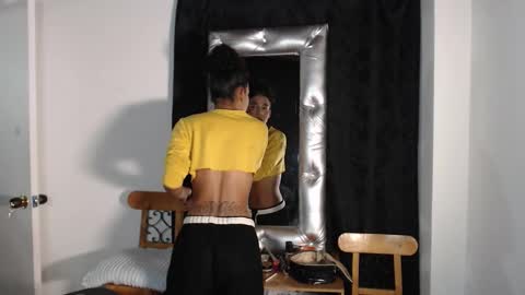 Snapshot of julieta_swet chatting on October 3, 4:54 am JULIETA online show from October 3, 4:54 am