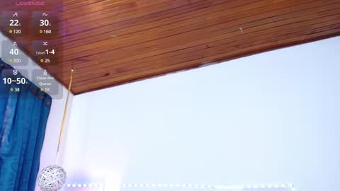 Snapshot of julietacollins06 chatting on January 11, 2:15 pm julietacollins06 online show from January 11, 2:15 pm