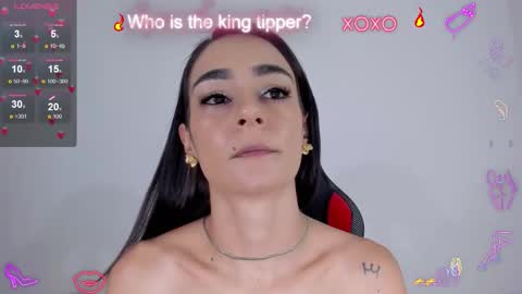 Snapshot of julietaserafelle chatting on October 19, 8:57 pm serafelle online show from October 19, 8:57 pm