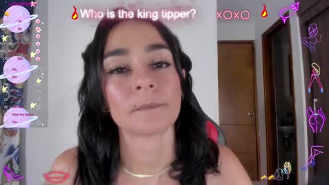 Snapshot of julietaserafelle chatting on January 19, 1:10 am serafelle online show from January 19, 1:10 am