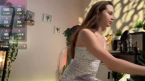 Snapshot of juliette_junson chatting on March 7, 5:40 am Julie online show from March 7, 5:40 am