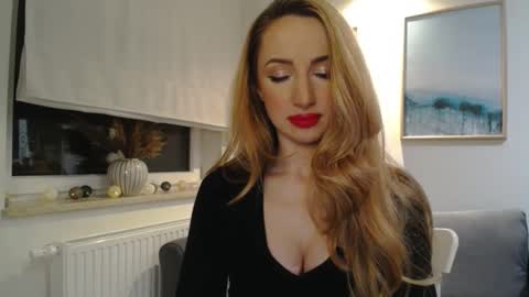 JulietteSensual online show from March 7, 9:17 pm