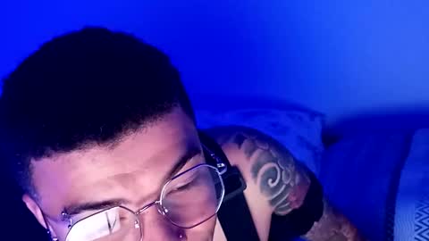 julinhosp online show from March 1, 2:49 am