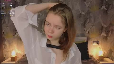 Julie online show from October 17, 3:49 pm