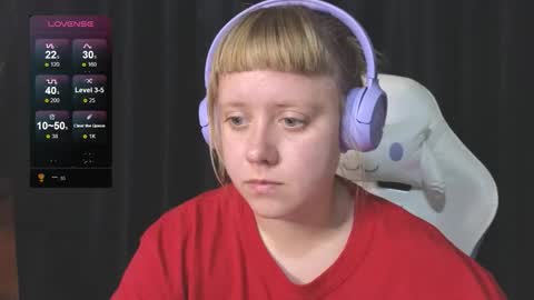 Snapshot of june_shy0 chatting on September 13, 7:11 am June online show from September 13, 7:11 am