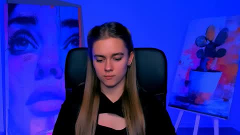 junewoods online show from December 5, 1:31 pm