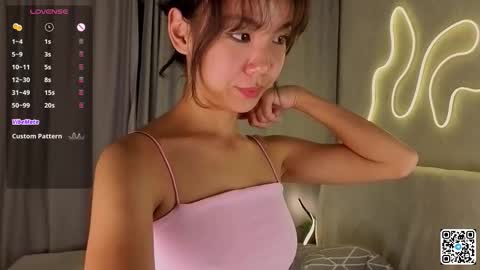 Snapshot of juniebogany chatting on September 17, 6:22 pm Bella online show from September 17, 6:22 pm