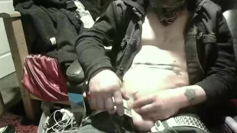 jusntym online show from April 25, 5:09 am