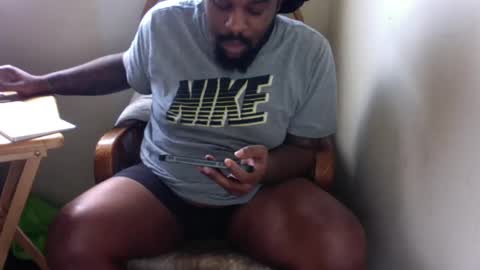 Snapshot of just2real chatting on January 2, 5:29 pm Real online show from January 2, 5:29 pm