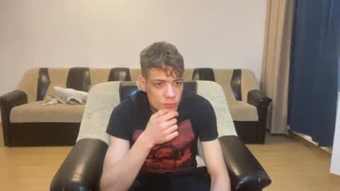 Snapshot of just_alexx12 chatting on January 21, 7:06 pm just_alexx12 online show from January 21, 7:06 pm