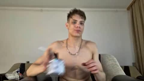 Snapshot of just_alexx12 chatting on March 7, 3:18 pm just_alexx12 online show from March 7, 3:18 pm