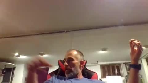 Snapshot of just_chillinwithya chatting on December 6, 6:31 am Your Zaddy online show from December 6, 6:31 am