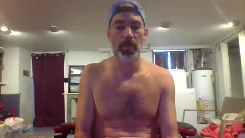 Snapshot of just_chillinwithya chatting on December 1, 8:55 pm Your Zaddy online show from December 1, 8:55 pm