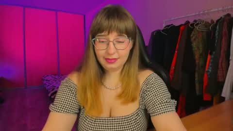 Nika and Mark online show from April 14, 7:06 pm