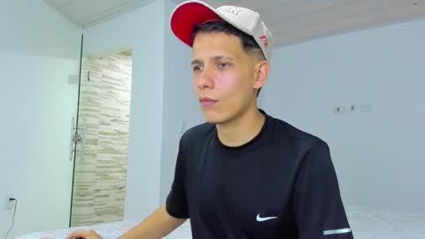 justin_biker online show from October 1, 3:11 pm